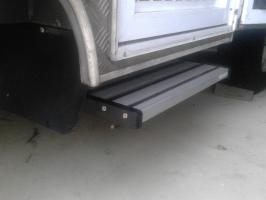 Photo by Evan From QLD. Mar 2024 - Dometic Manual Single Drop-Down Caravan Step - Aluminium / 550mm Overall Width / 225kg