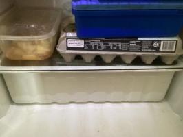 Photo by Graeme From TAS. May 2024 - Thetford Crisper Shelf - Suits N604.3R Fridge