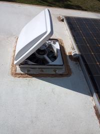 Photo by David. May 2024 - Lid Assembly - White - Suits MaxxFan 4000KI, 4500KI & 4550KI Roof Vents