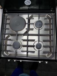 Photo by Noel From NSW. May 2024 - Pan Support Grommets - 6 Pack - Suits Thetford K1500 / K1520 / K1540 Cookers & Hobs
