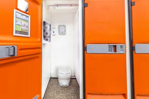 Jul 2024 - Thetford Bravura High Permanent Toilet - White / 454mm H