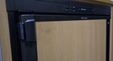 Photo by Greg From VIC. Jul 2024 - Door Handle - Black - Suits Dometic RM2453 / RM2553 / RM2555 / RM4606 Fridges