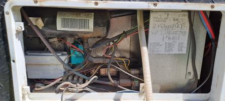 Photo by Chris From NSW. Sep 2024 - Reigniter - 12V - Suits Dometic AES RM2355 / RM4211 / RM2455 / RM2555 / RM4605 Fridges