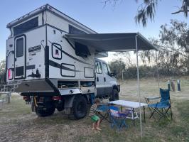 Photo by Ryan From QLD. Oct 2024 - Thule Omnistor 5200 Manual Wall-Mount Cassette Awning - 3m / 2.5m Projection - White Case / Mystic Grey