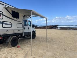 Photo by Ryan From QLD. Oct 2024 - Thule Omnistor 5200 Manual Wall-Mount Cassette Awning - 3m / 2.5m Projection - White Case / Mystic Grey
