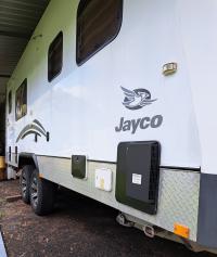 Photo by Phill. Oct 2024 - Corner Insert Mould - Black / 18mm - Per Metre - Suits Jayco Extrusions