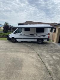 Photo by Mark From NSW. Nov 2024 - Thule Omnistor 5200 Manual Wall-Mount Cassette Awning - 4m / 2.5m Projection - Black Case / Mystic Grey
