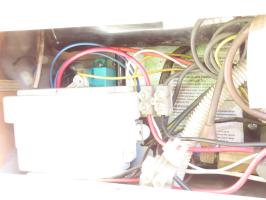 Photo by John From NSW. Dec 2024 - Reigniter - 12V - Suits Dometic AES RM2355 / RM4211 / RM2455 / RM2555 / RM4605 Fridges