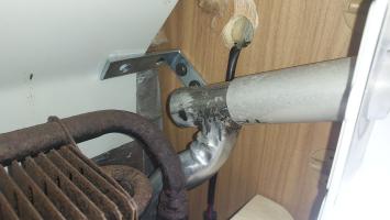 Photo by Alfred From TAS. Dec 2024 - Thetford Fridge Flue Extension Kit - 29mm