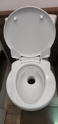 Photo by Clifford. Feb 2025 - Thetford C250 / C260 Fresh-Up Set - Holding Tank, Seat & Cover / Ceramic-Bowl Toilets