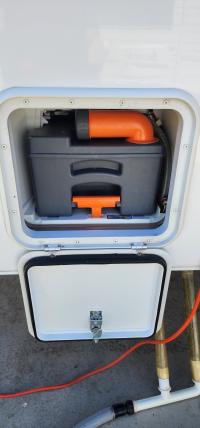 Photo by Clifford. Feb 2025 - Thetford C250 / C260 Fresh-Up Set - Holding Tank, Seat & Cover / Ceramic-Bowl Toilets