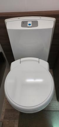 Photo by Clifford. Feb 2025 - Thetford C250 / C260 Fresh-Up Set - Holding Tank, Seat & Cover / Ceramic-Bowl Toilets