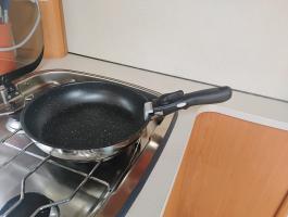 Photo by Peter From VIC. Mar 2025 - Camec SpaceSaver Removable Cookware Handle