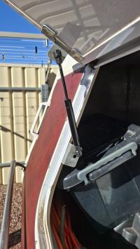 Photo by Christopher From SA. May 2025 - Gas Strut - 210mm Extended / 140mm Compressed / 150N / 6mm Shaft & 10mm Ball-Joint Ends