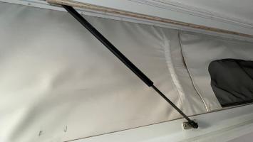 Photo by Benjamin From VIC. May 2025 - Stabilus Gas Strut - 825mm Extended / 471mm Compressed / 630N / 10mm Shaft