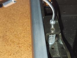 Photo by Garry From QLD. Place a wedge (screw drivers) between the holding Plate and the underside of the table to compress the tension spring and allow. Sep 2025 - Replacement Wire & Handle - Suits Nuova Mapa Tabletop Sliding Mechanisms