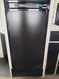Photo by Greg From VIC. Sep 2025 - Door Panel Trim Retainer - Top / Bottom, Black, 1 Only - Suits Thetford N3185 AU/NZ Fridges