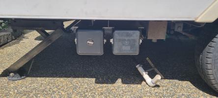 Photo by James From VIC. Nov 2025 - Supex Aluminium Square Pole Carrier - Black / 1500mm