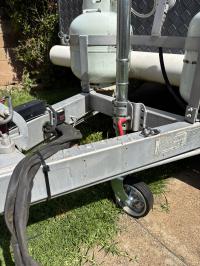 Photo by Mark. Nov 2025 - AL-KO Premium Extra-Height Jockey Wheel - 200mm Solid Wheel / 400kg Static Capacity - Clamp Not Included