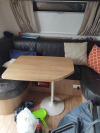 Photo by Jim From SA. Dec 2025 - Single-Lock Tabletop Sliding Mechanism - Suits 43-50mm Wineglass Table Legs