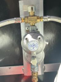 Photo by Walter From SA. Jan 2026 - Bromic Two-Stage RV Gas Regulator Kit - LCC27 - Twin Cylinders - 450mm Pigtails - 3/8 inch SAE Test Point