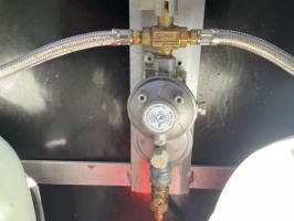 Photo by Walter From SA. Jan 2026 - Bromic Two-Stage RV Gas Regulator Kit - LCC27 - Twin Cylinders - 450mm Pigtails - 3/8 inch SAE Test Point