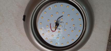 Photo by David From TAS. I also attached a low light assy to the plate with some glue. Feb 2026 - D-Type LED Fluorescent Tube Replacement Board - 12V / 8.5W / 630lm / Cool White