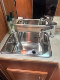 Photo by Joan From SA. Mar 2026 - Stainless Steel Sink / Basin - 390 x 320 x 155mm / Approx. 332 x 262mm Cut-Out