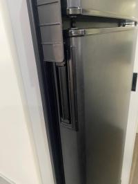 Photo by Ian From VIC. Mar 2026 - Fridge Door Lock Handle Set - Right-Hinged - Suits Thetford T1274 Fridges