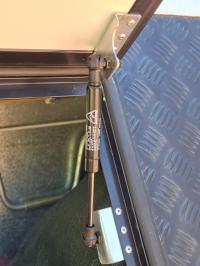 Photo by Mick. Apr 2026 - Stabilus Gas Strut - 196mm Extended / 136mm Compressed / 125N / 6mm Shaft