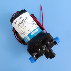 SHURflo Aqua King II Automatic Water Pump - 12V / 11.4L/min / 55psi