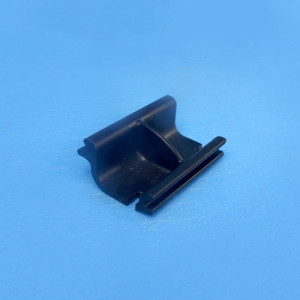 Vent Locking Clip - Black - 2 Pack - Suits Thetford Fridge Vents