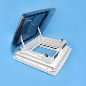 Maxxair SkyMaxx Skylight with Blind - 400 x 400mm Cut-Out