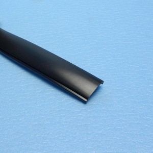 Corner Insert Mould - Black / 18mm - Per Metre - Suits Jayco Extrusions