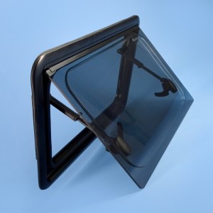 Camec Push-Out Caravan Window with Blind - 900mm W x 500mm H