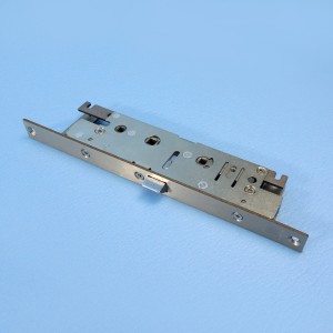 Centre Lock - Left-Hand Hinge / Viewed from Outside - Suits Aussie Traveller DC Caravan Entrance...