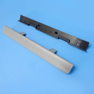 Lid Latch Assembly - Suits Dometic CF 35 / CF 40 Portable Fridges